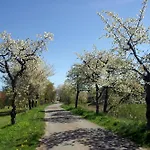 Ankerplatz Im Altes Land * Hollern-Twielenfleth
